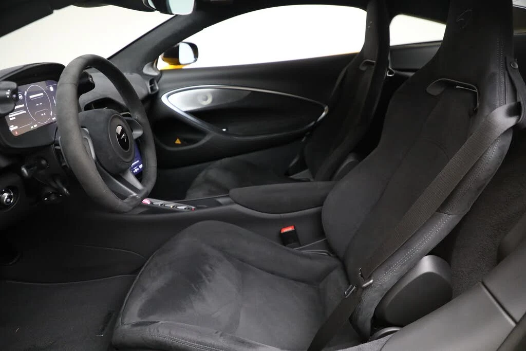 2024 McLaren Artura - Image 22 of 31
