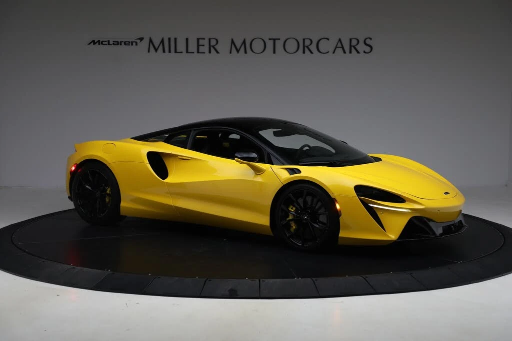 2024 McLaren Artura - Image 10 of 31