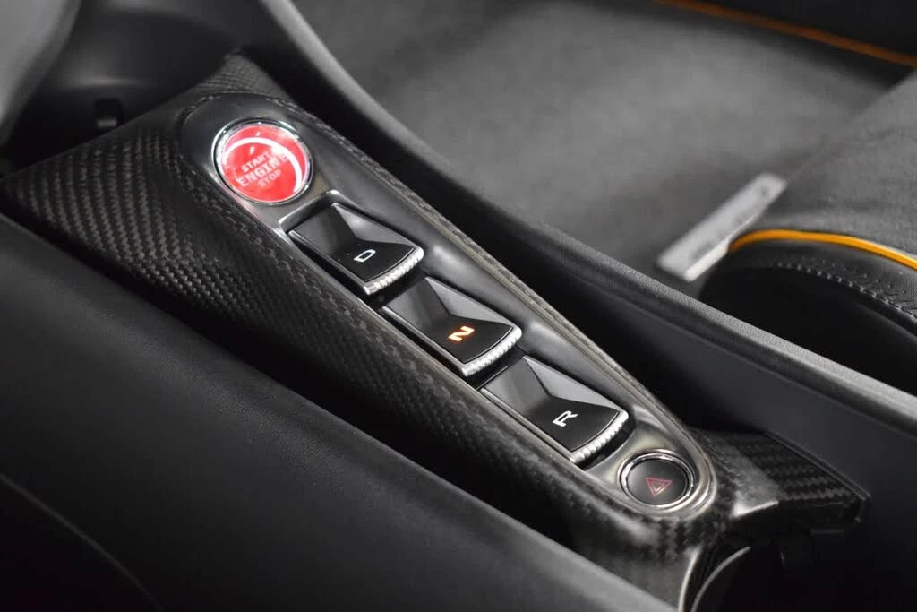 2024 McLaren Artura - Image 29 of 31