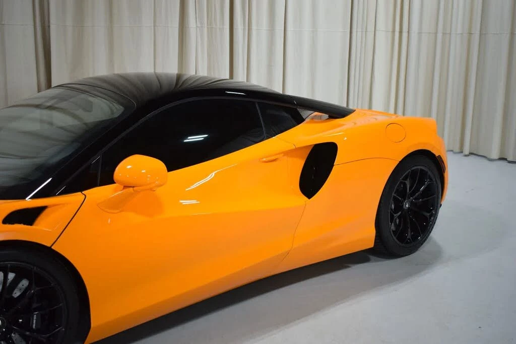 2024 McLaren Artura - Image 2 of 31