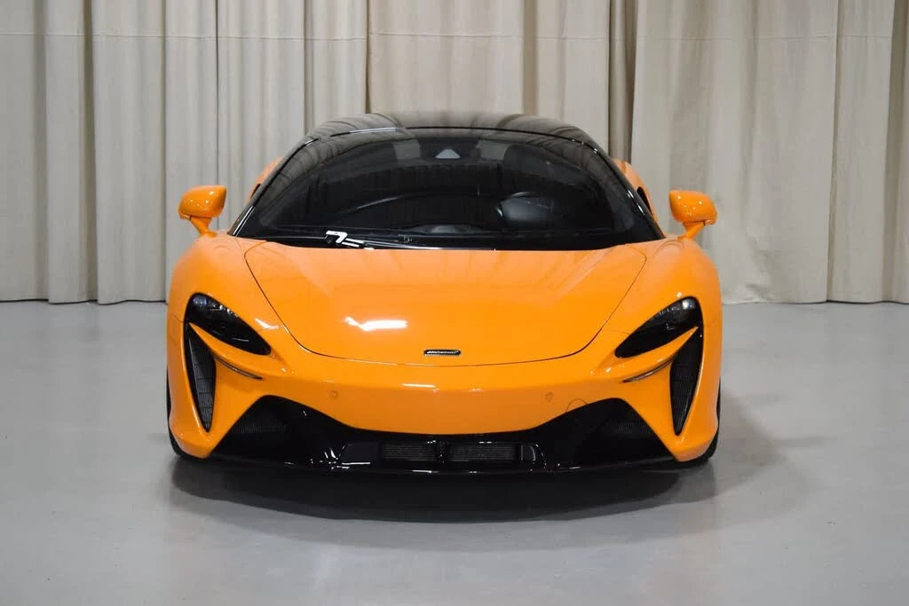2024 McLaren Artura - Image 7 of 31