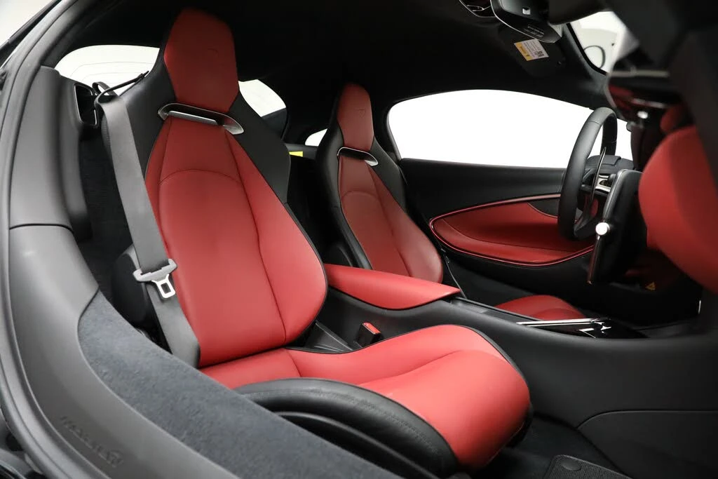 2024 McLaren Artura - Image 24 of 31