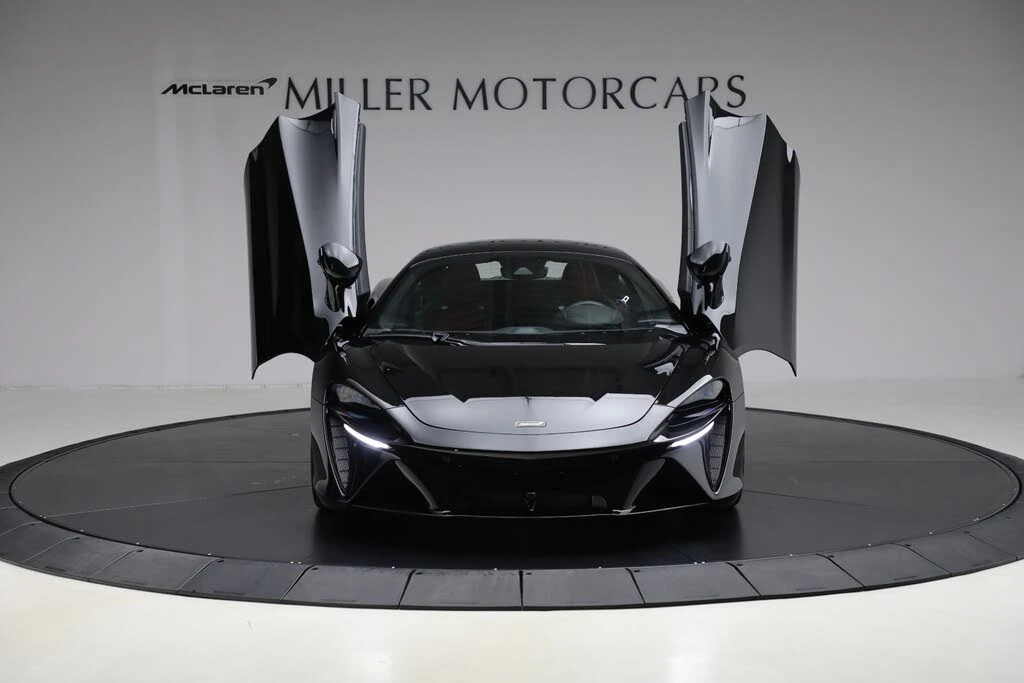 2024 McLaren Artura - Image 13 of 31