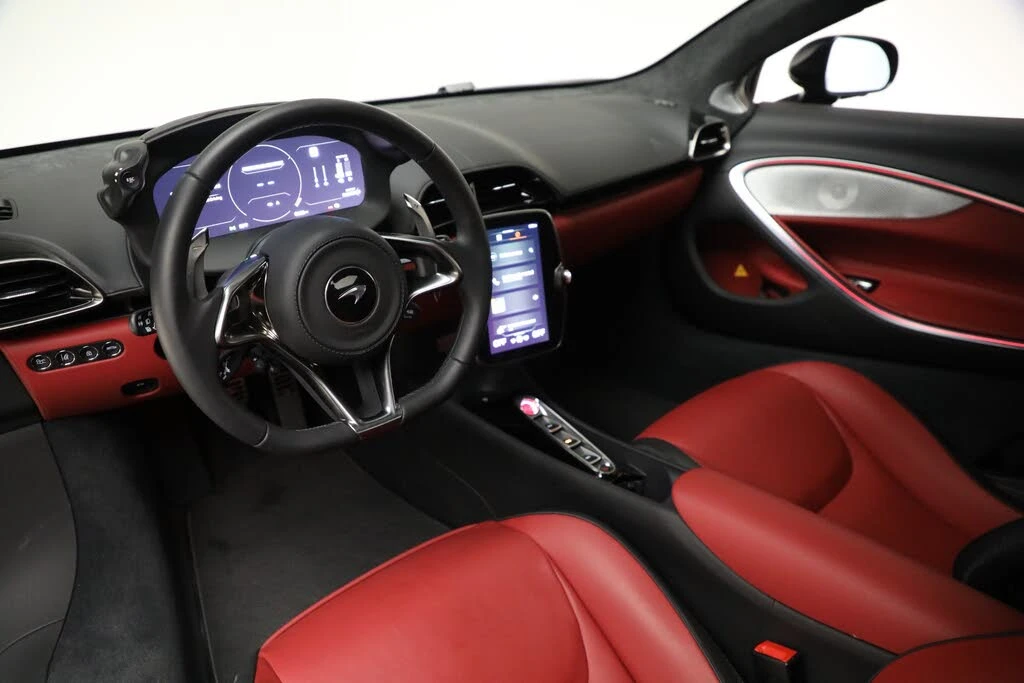 2024 McLaren Artura - Image 23 of 31