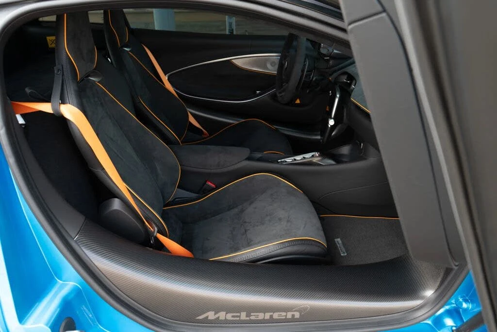 2024 McLaren Artura - Image 28 of 31