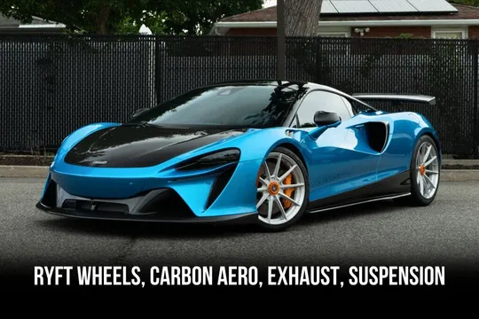 2024 McLaren Artura