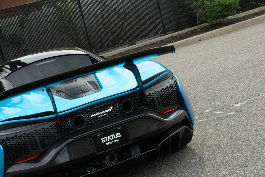 2024 McLaren Artura - Image 17 of 31
