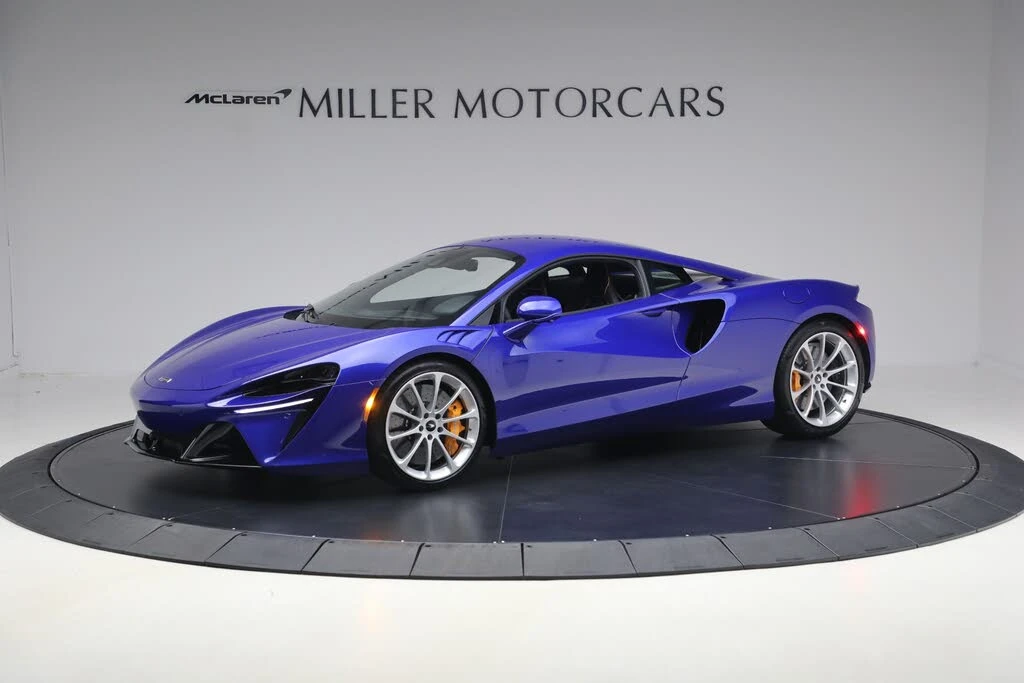 2024 McLaren Artura - Image 2 of 31