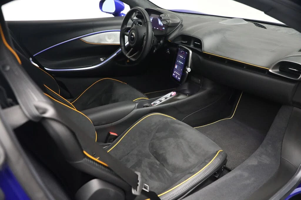 2024 McLaren Artura - Image 26 of 31
