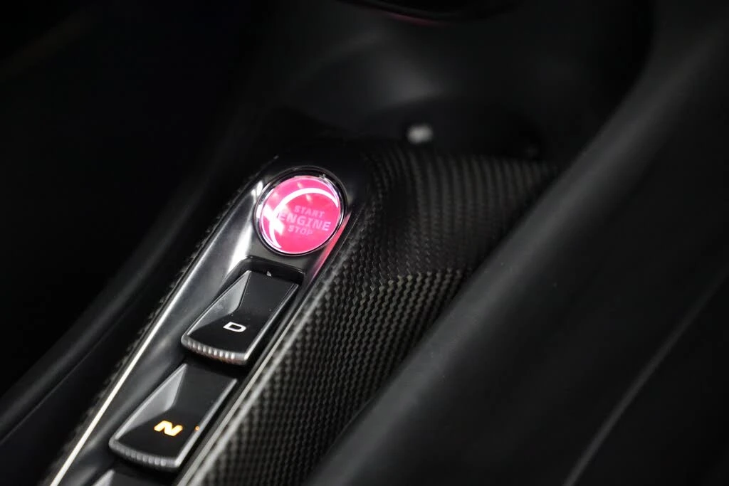 2024 McLaren Artura - Image 28 of 31