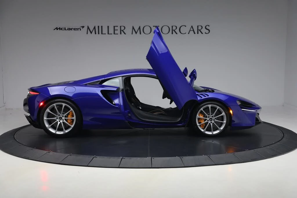 2024 McLaren Artura - Image 19 of 31