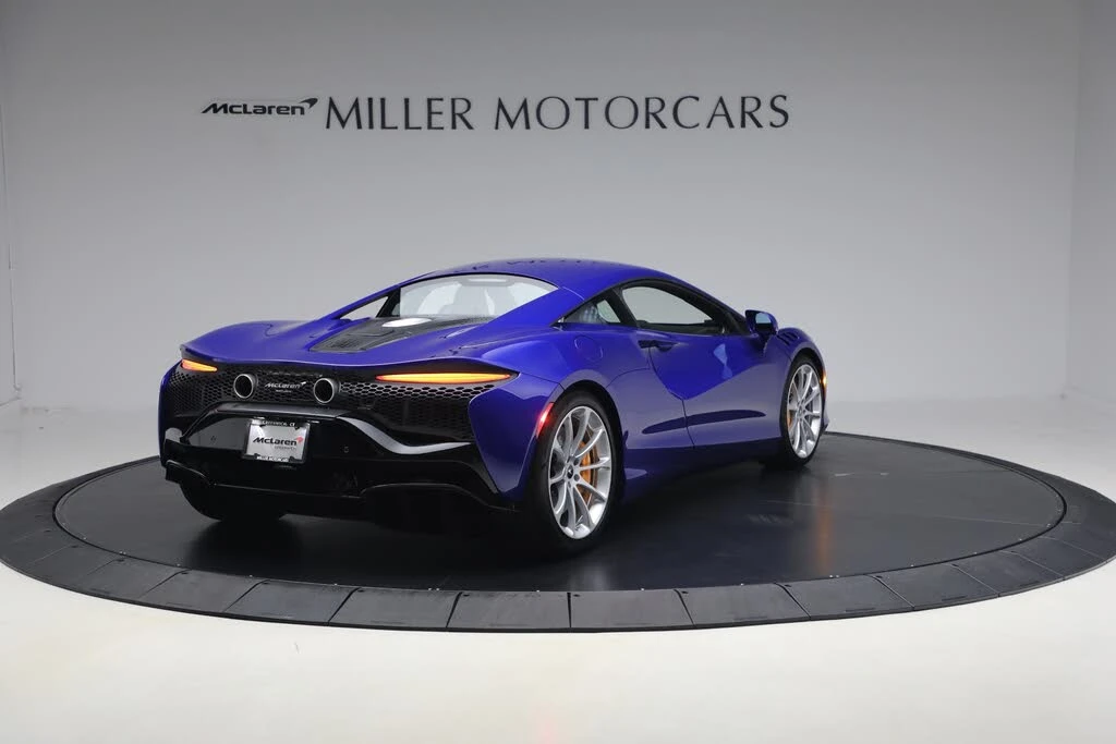 2024 McLaren Artura - Image 7 of 31