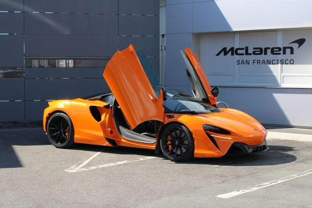 2024 McLaren Artura - Image 19 of 31