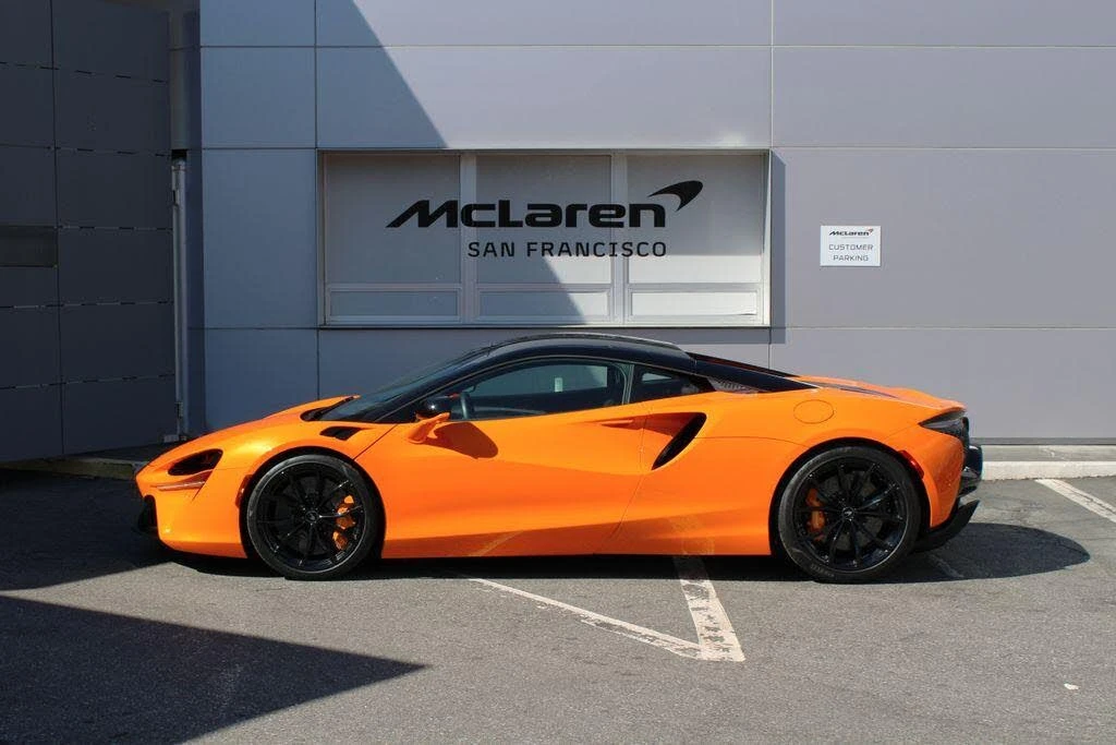 2024 McLaren Artura - Image 6 of 31