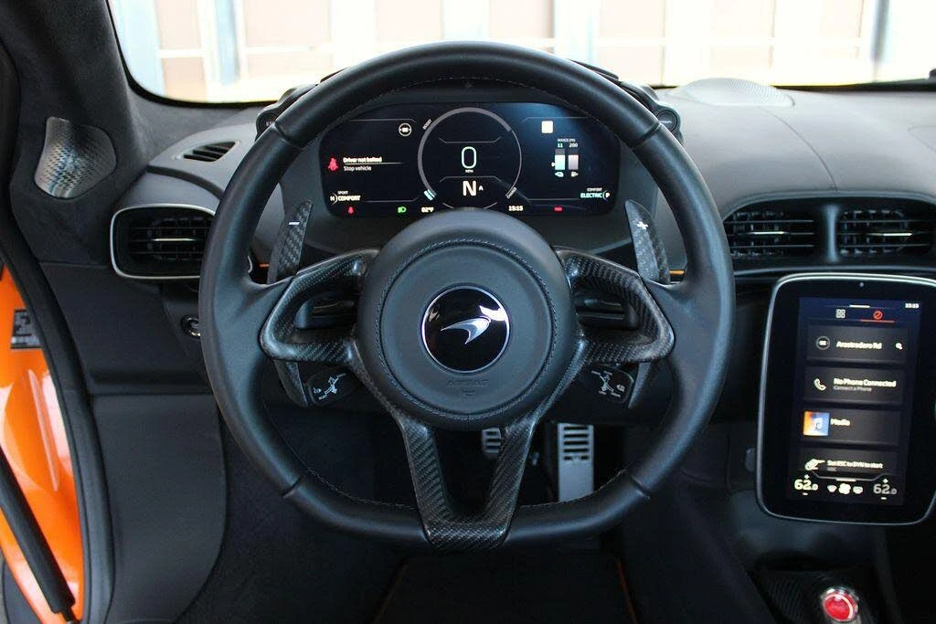 2024 McLaren Artura - Image 30 of 31
