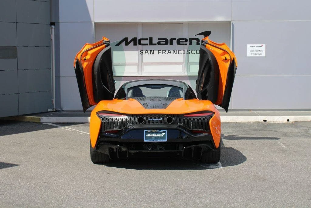 2024 McLaren Artura - Image 16 of 31