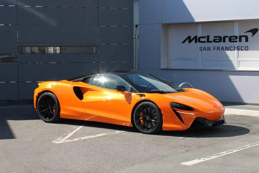 2024 McLaren Artura - Image 11 of 31
