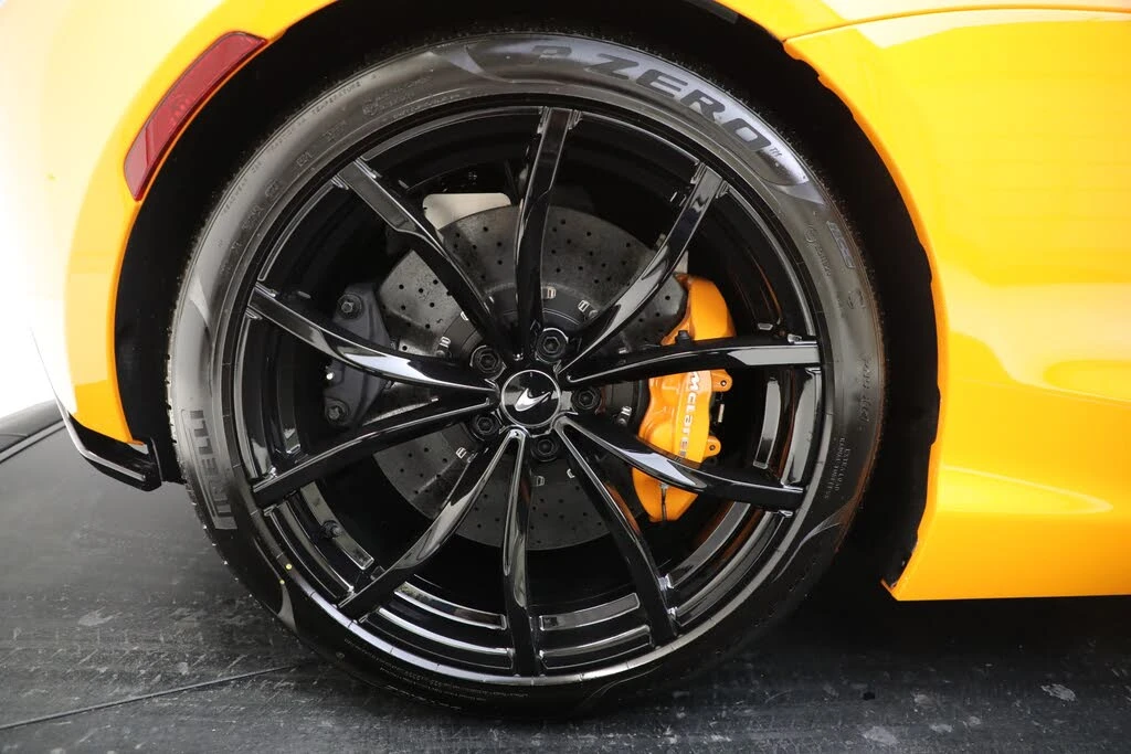 2024 McLaren Artura - Image 24 of 31