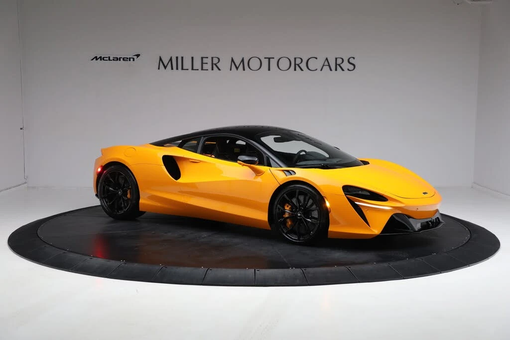2024 McLaren Artura - Image 12 of 31