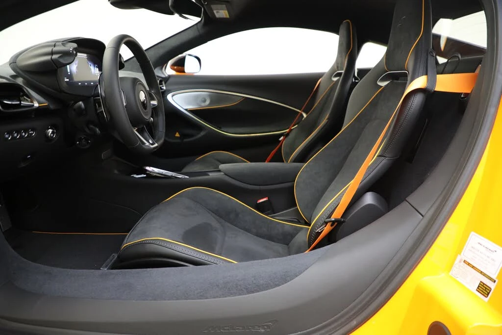 2024 McLaren Artura - Image 26 of 31