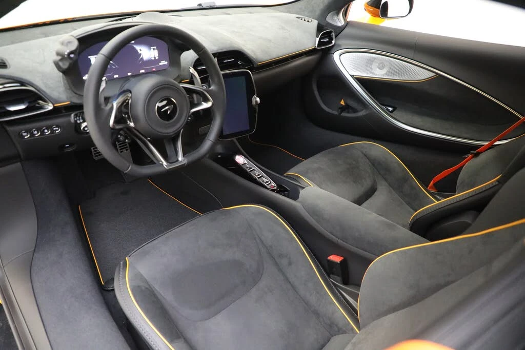 2024 McLaren Artura - Image 25 of 31