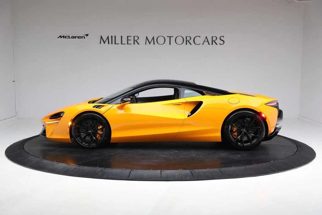 2024 McLaren Artura - Image 3 of 31