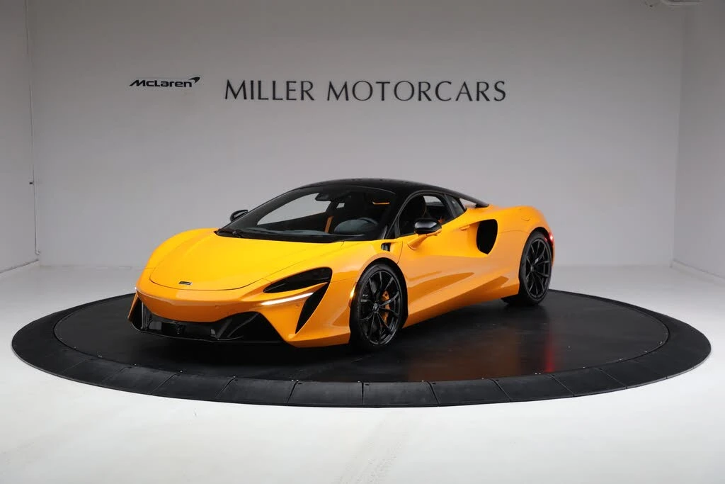 2024 McLaren Artura - Image 2 of 31