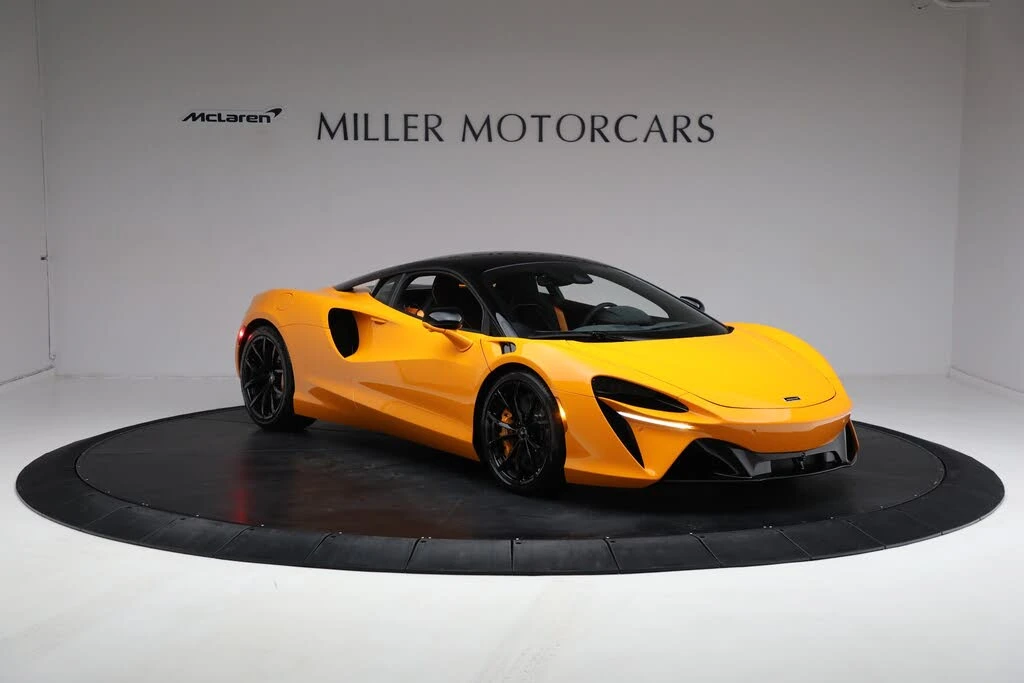 2024 McLaren Artura - Image 14 of 31