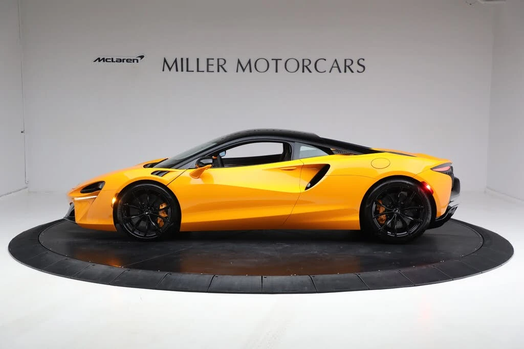 2024 McLaren Artura - Image 4 of 31