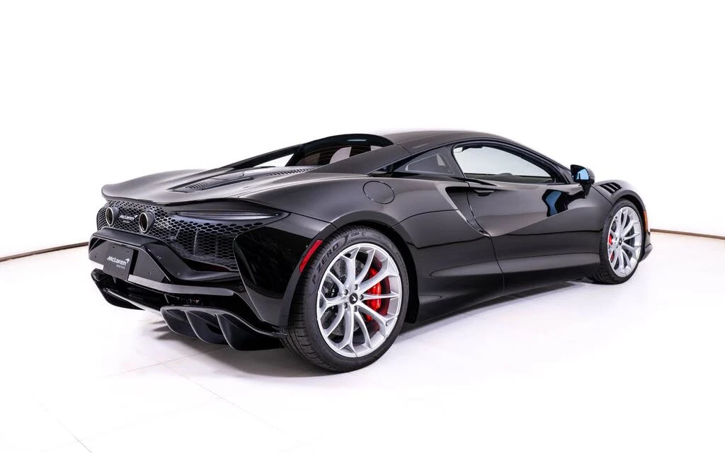 2024 McLaren Artura - Image 5 of 23