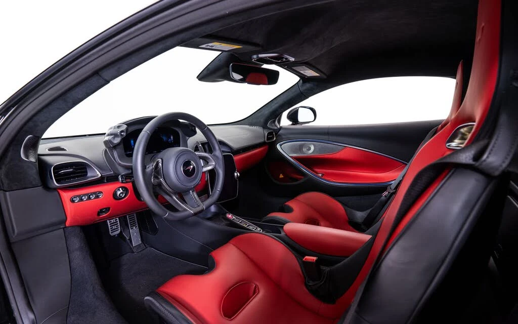 2024 McLaren Artura - Image 19 of 23