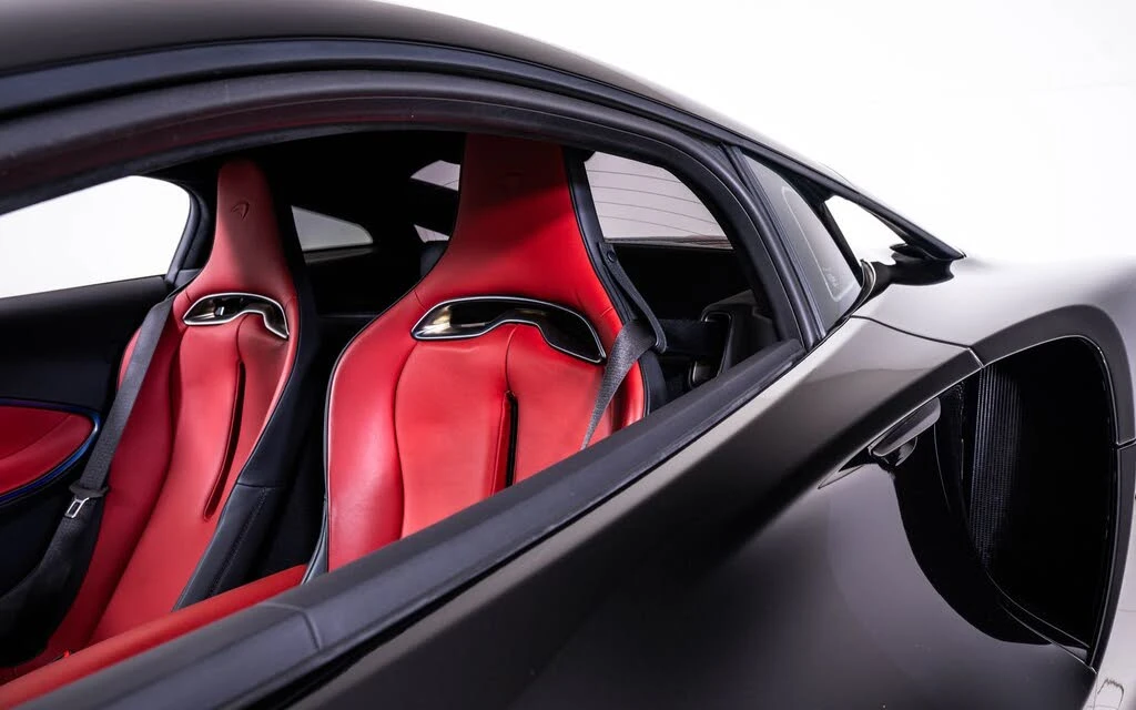 2024 McLaren Artura - Image 13 of 23