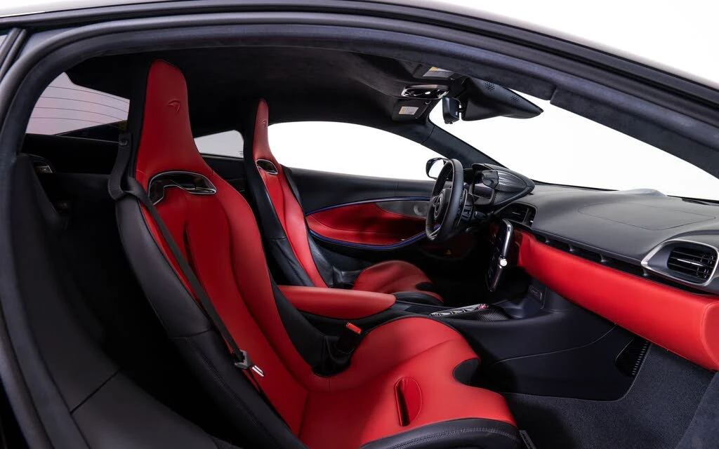 2024 McLaren Artura - Image 21 of 23