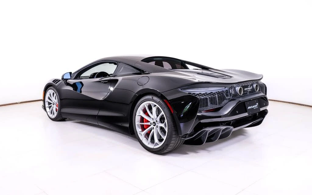 2024 McLaren Artura - Image 3 of 23