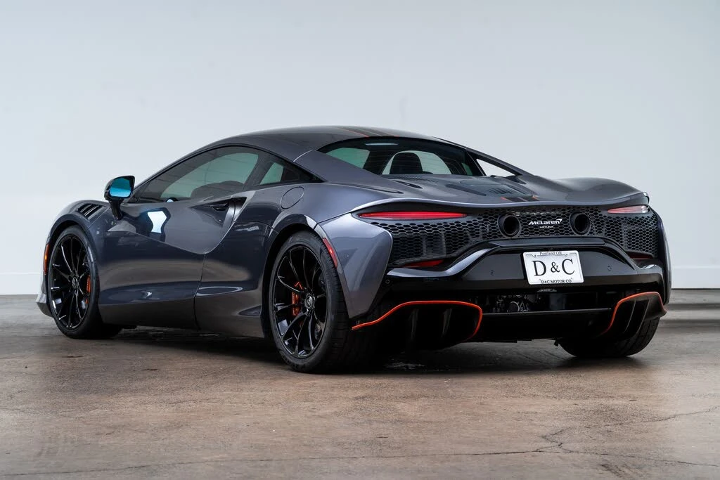 2024 McLaren Artura - Image 12 of 31