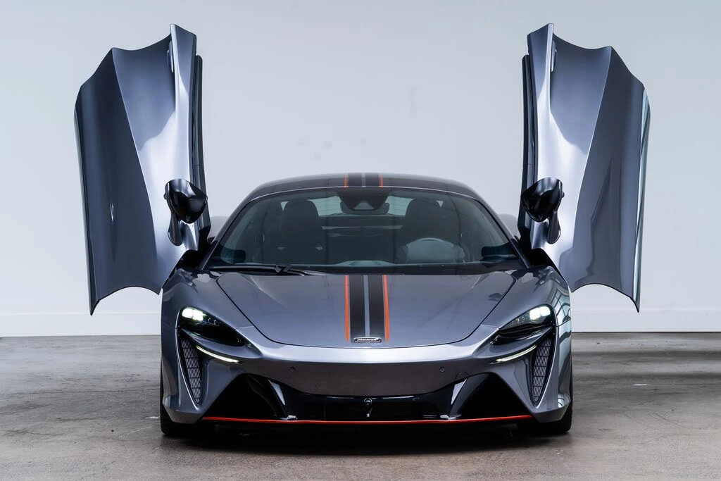 2024 McLaren Artura - Image 4 of 31