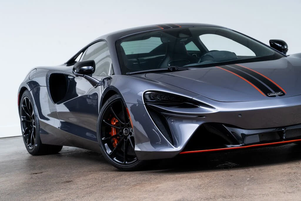 2024 McLaren Artura - Image 3 of 31