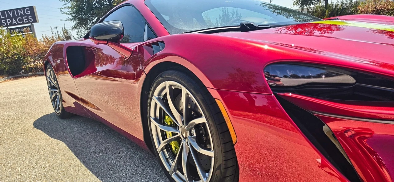 2024 McLaren Artura - Image 25 of 31
