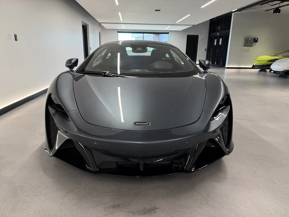 2024 McLaren Artura - Image 7 of 13