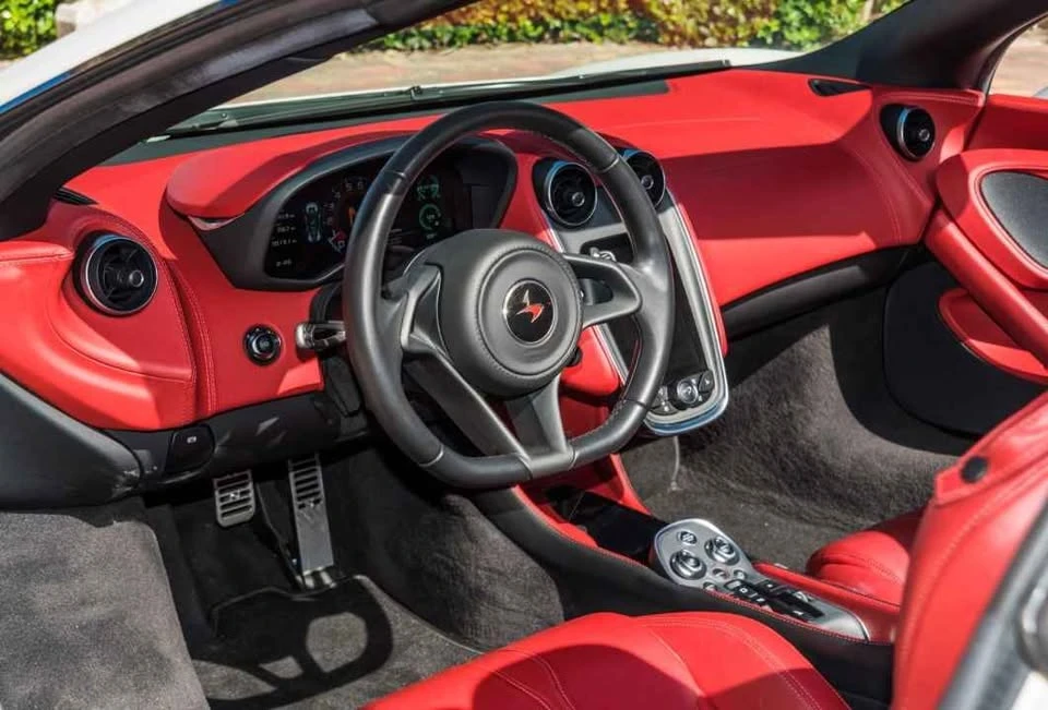 2024 McLaren 750S - Image 5 of 6
