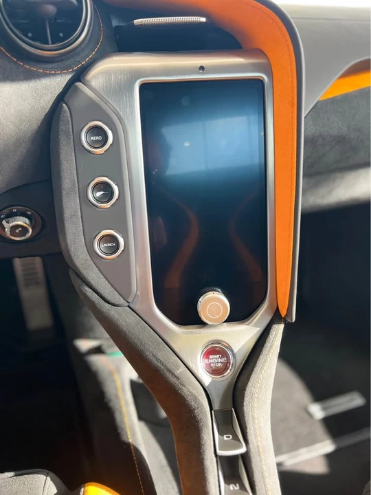 2024 McLaren 750S Spider - Image 14 of 18