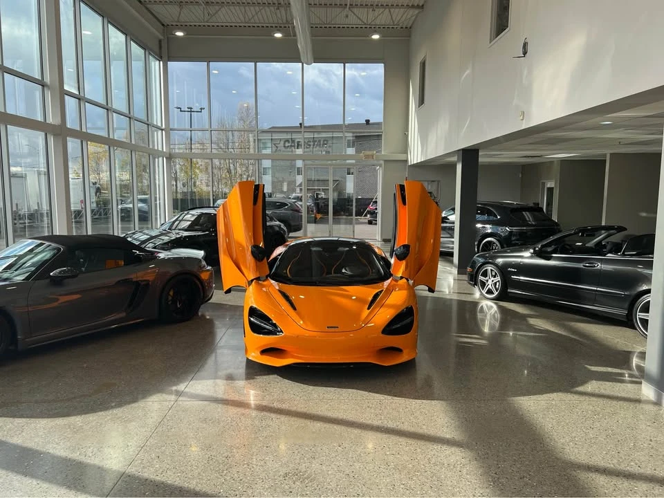 2024 McLaren 750S Spider - Image 5 of 18