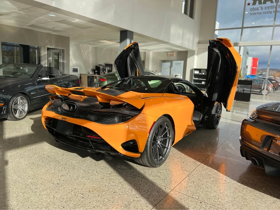 2024 McLaren 750S Spider - Image 6 of 18