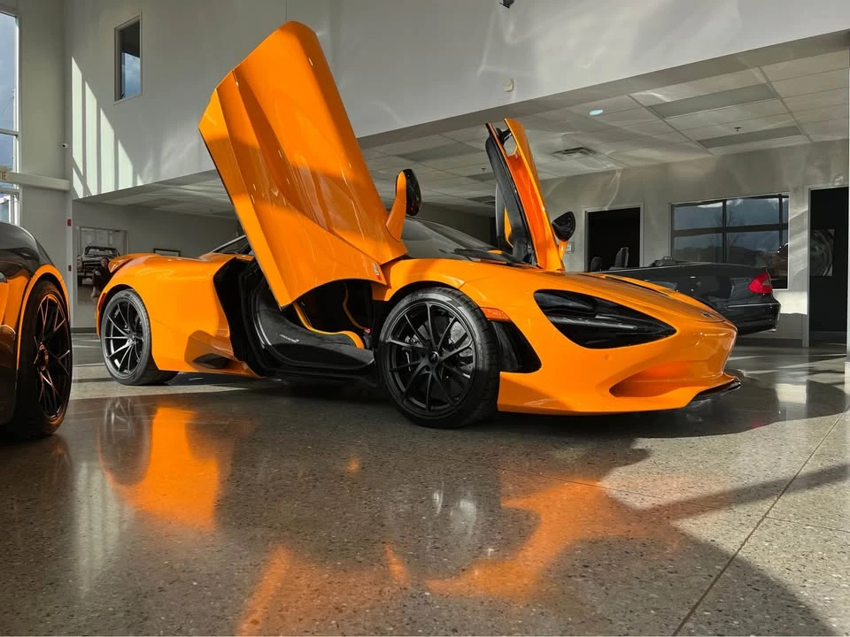 2024 McLaren 750S Spider - Image 4 of 18