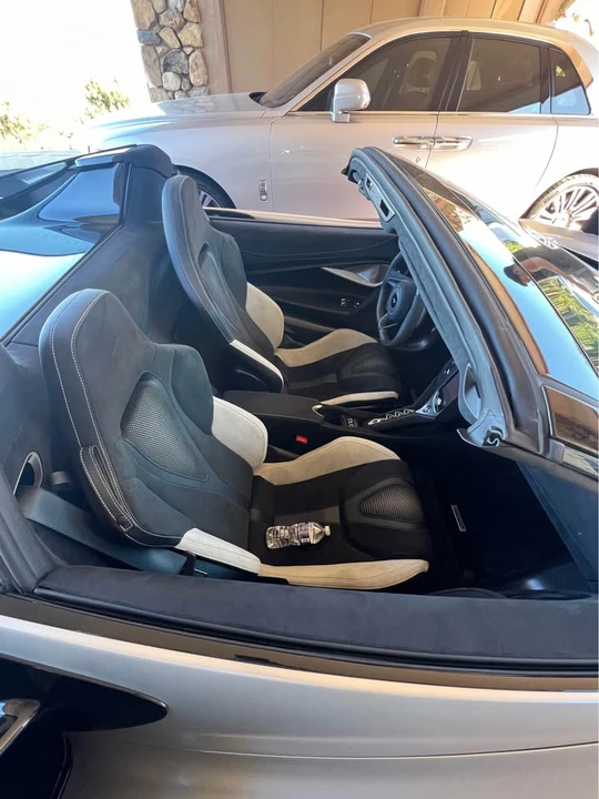 2024 McLaren 750S Spider - Image 2 of 4