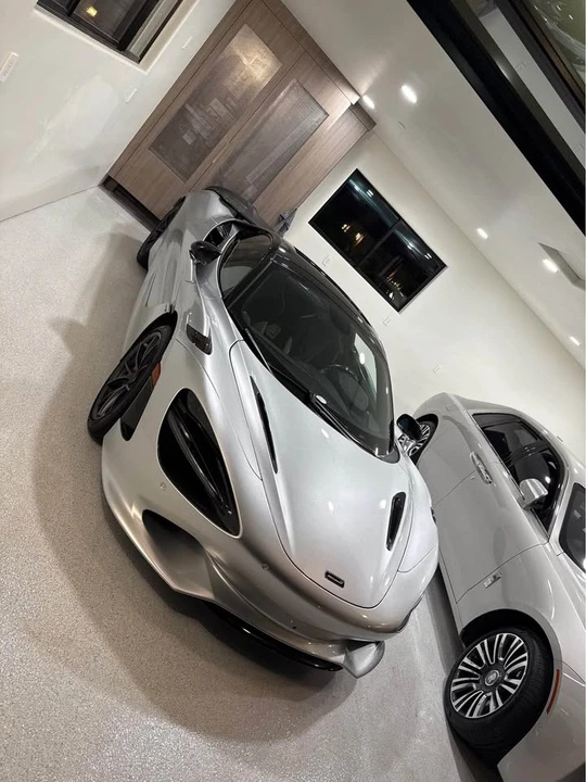 2024 McLaren 750S Spider - Image 4 of 4