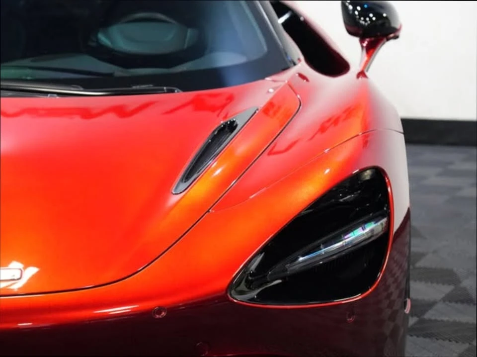2024 McLaren 750S - Image 10 of 18