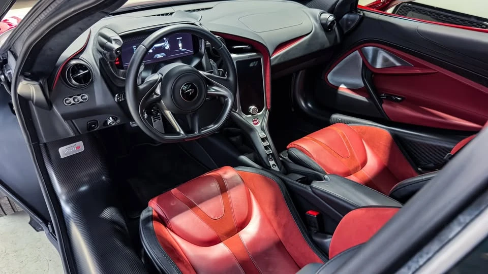 2024 McLaren 750S Coupe - Image 9 of 19