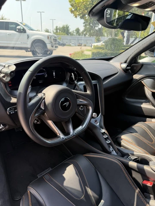 2024 McLaren 750S - Image 14 of 19