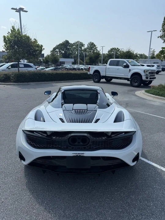 2024 McLaren 750S - Image 6 of 19